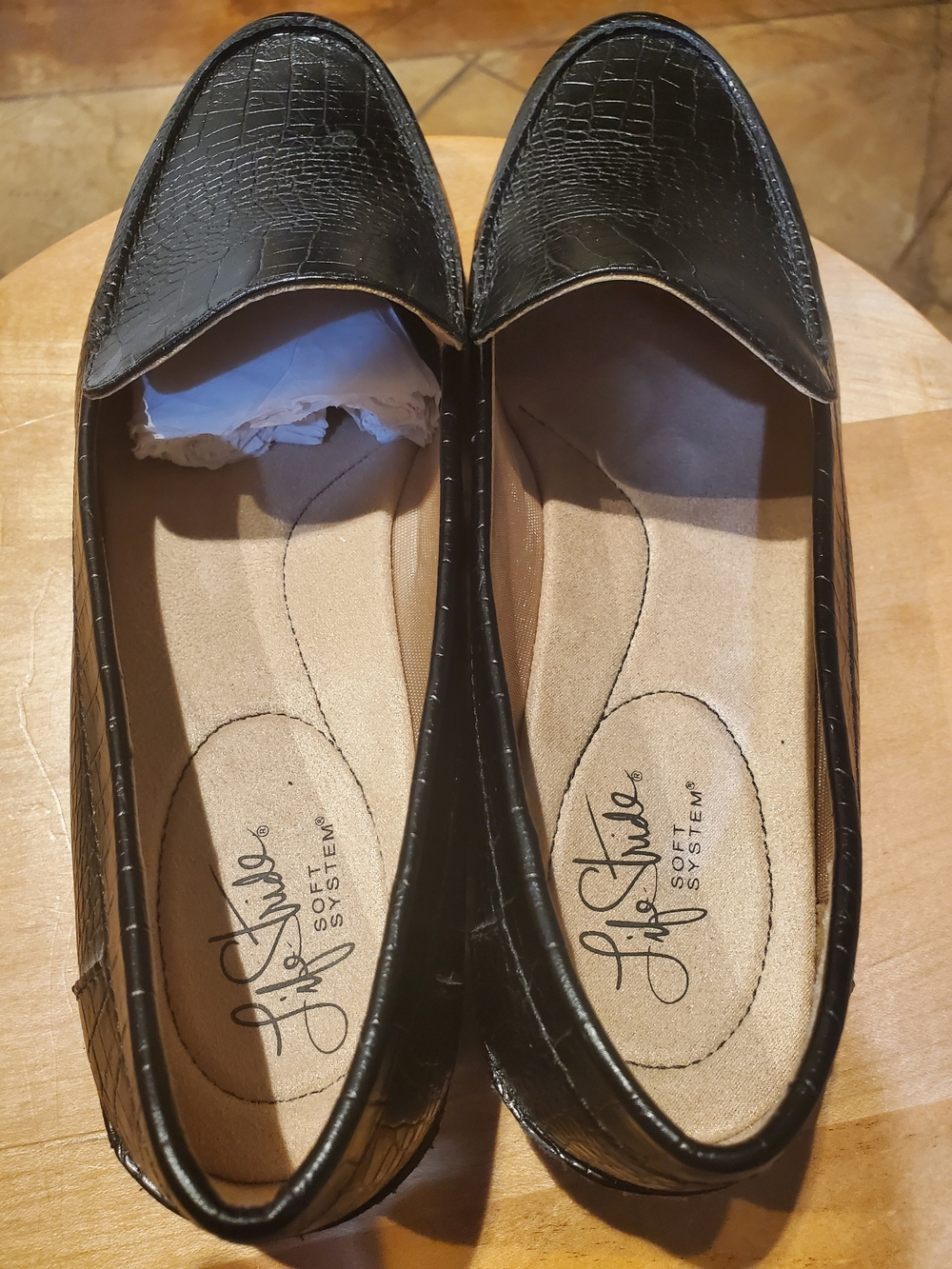 LifeStride Black Croc-Embossed Leather Loafers - Picture 2 of 4